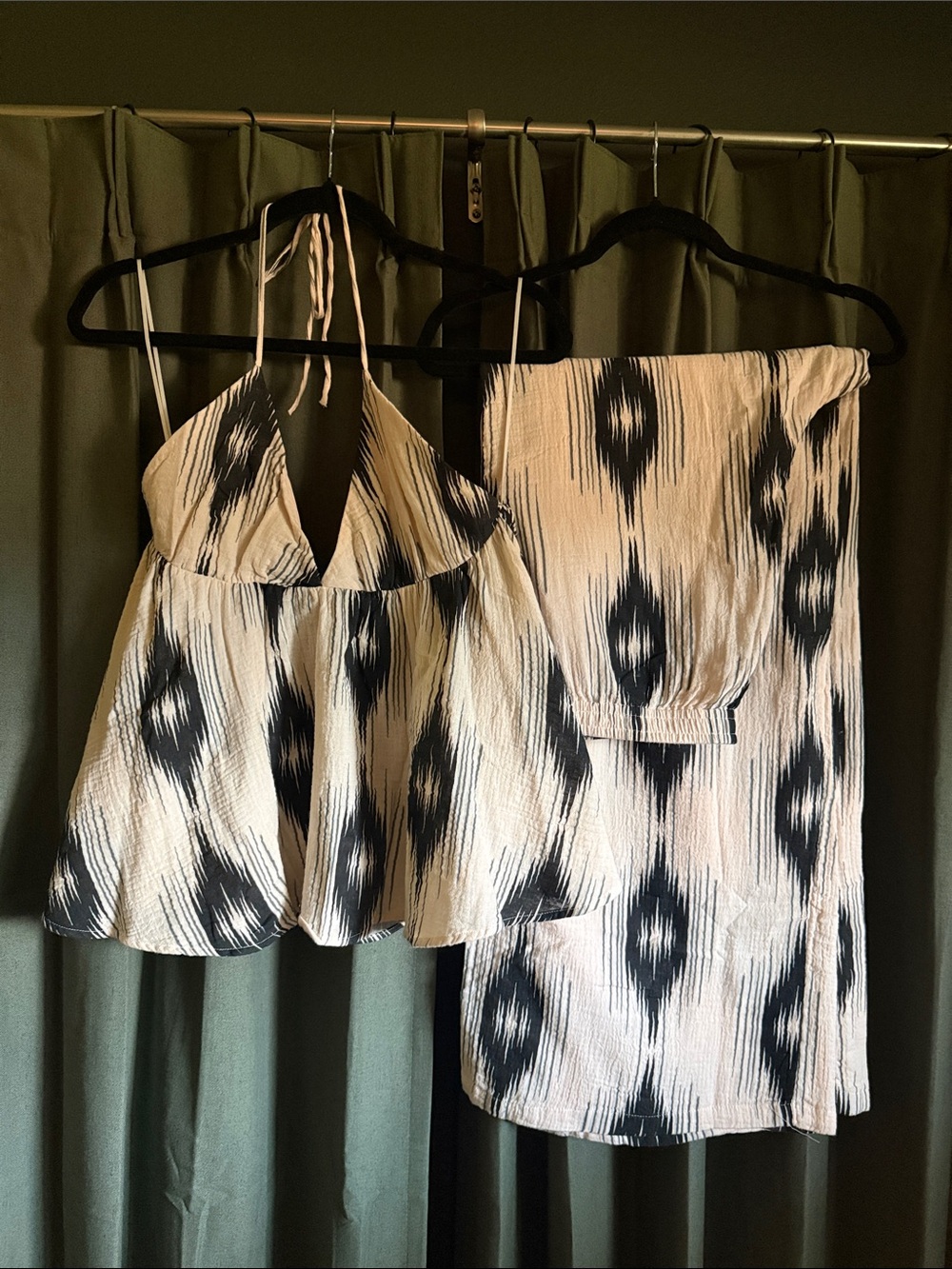 H&M Black and Cream Patterned Two-Piece Jumpsuit Set